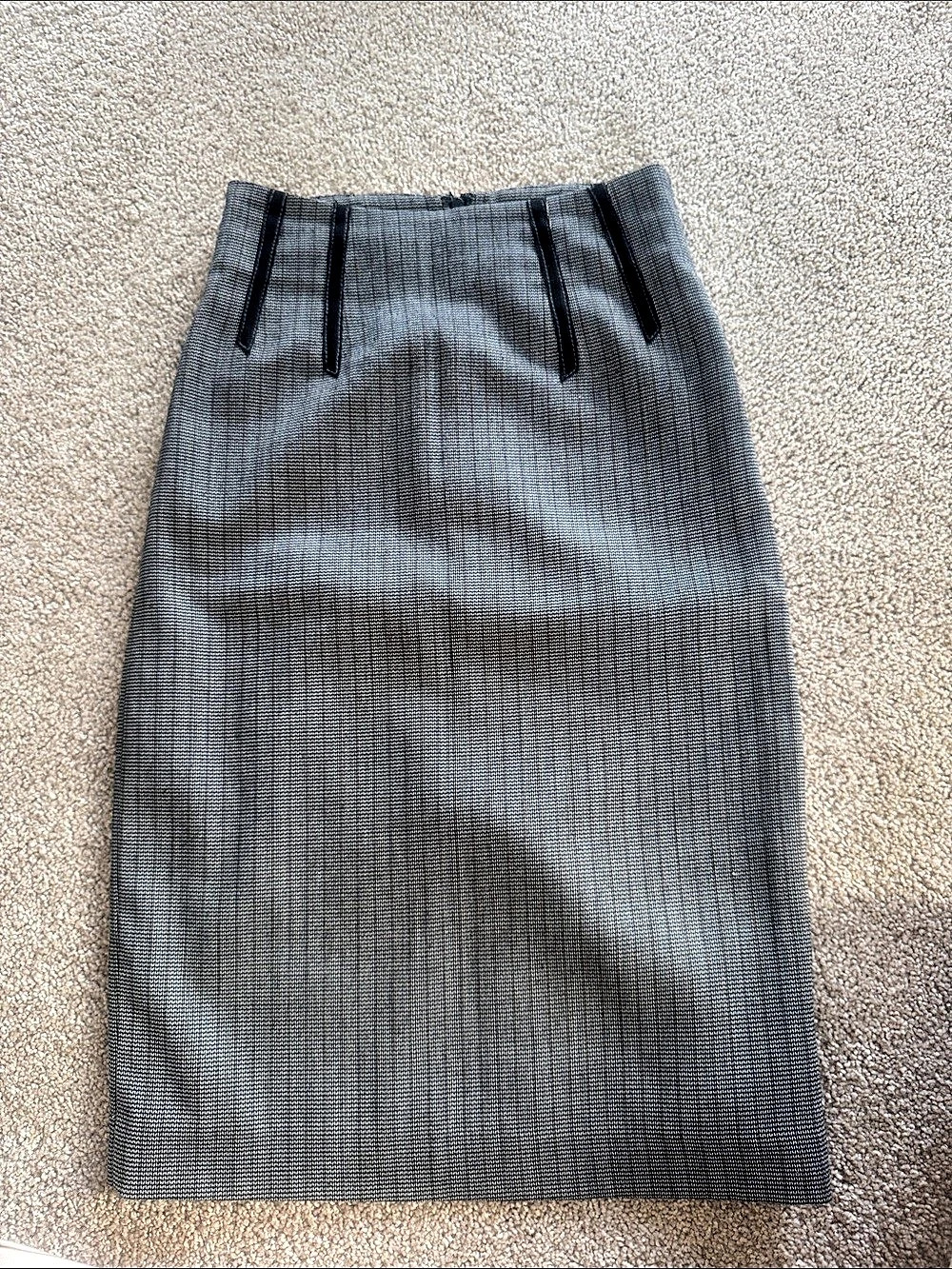 Le Chateau Women's Geometric Midi Skirt in Black & White
